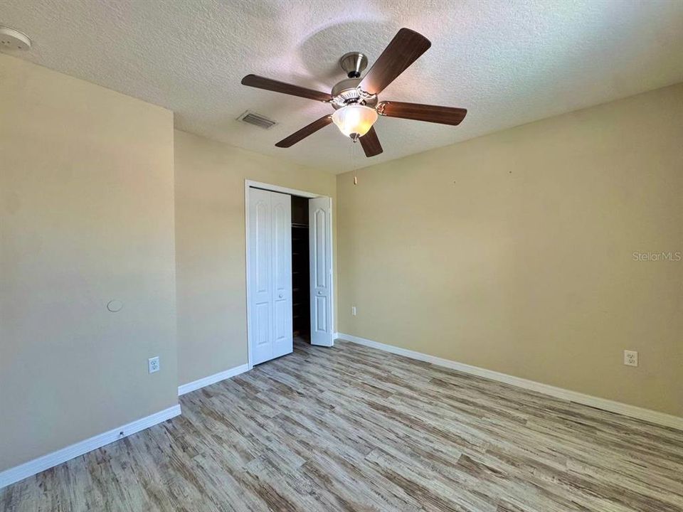 For Rent: $2,100 (3 beds, 2 baths, 1644 Square Feet)