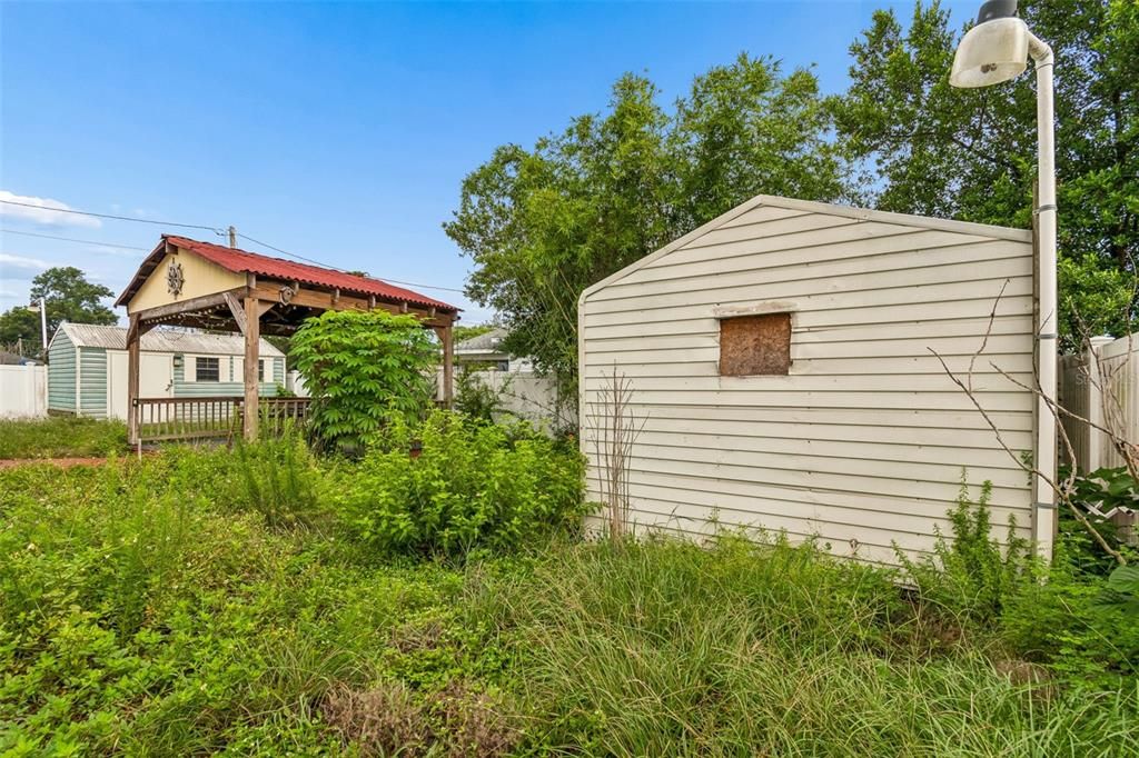 For Sale: $199,900 (3 beds, 2 baths, 1280 Square Feet)