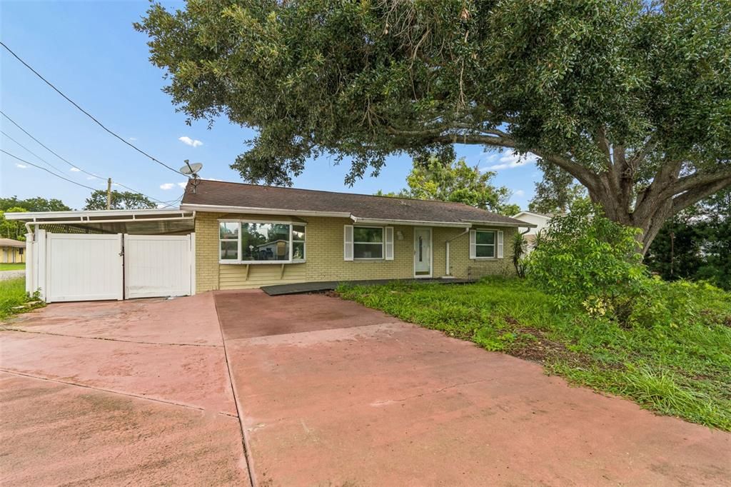 For Sale: $199,900 (3 beds, 2 baths, 1280 Square Feet)
