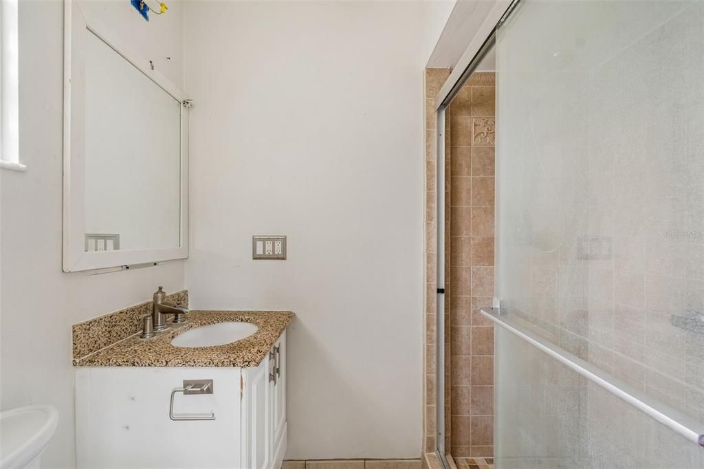 For Sale: $199,900 (3 beds, 2 baths, 1280 Square Feet)