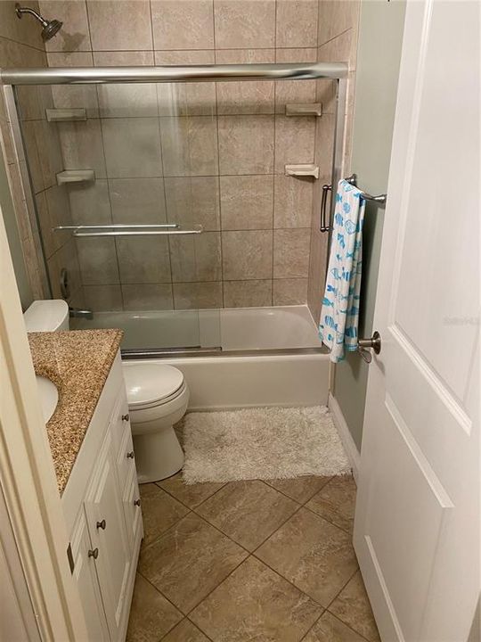 For Rent: $3,150 (3 beds, 3 baths, 2100 Square Feet)