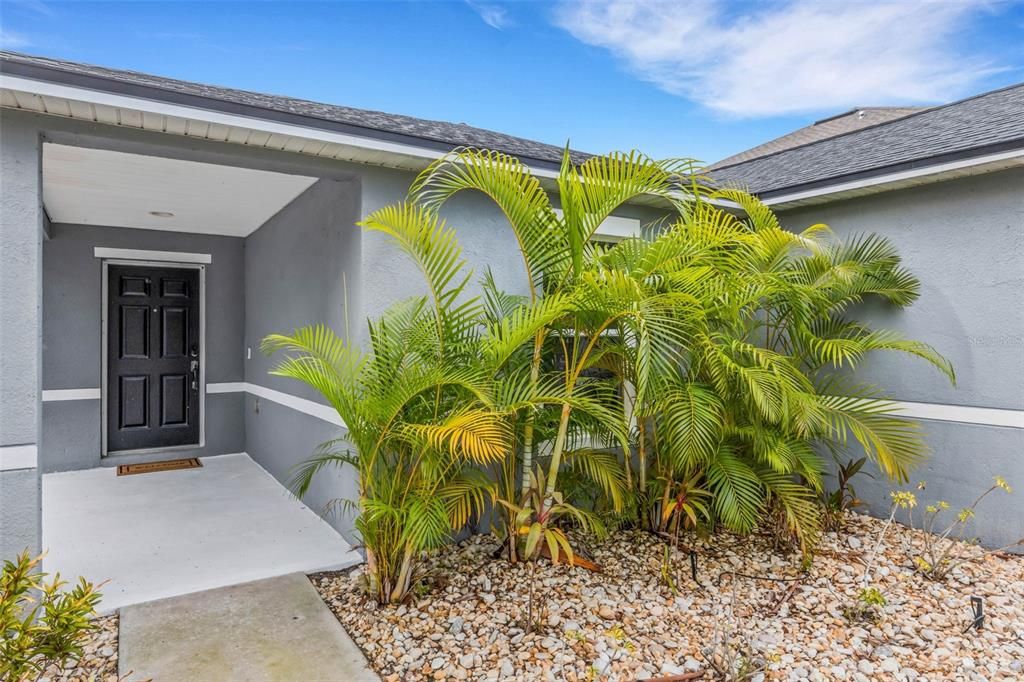 For Sale: $330,000 (3 beds, 2 baths, 1695 Square Feet)