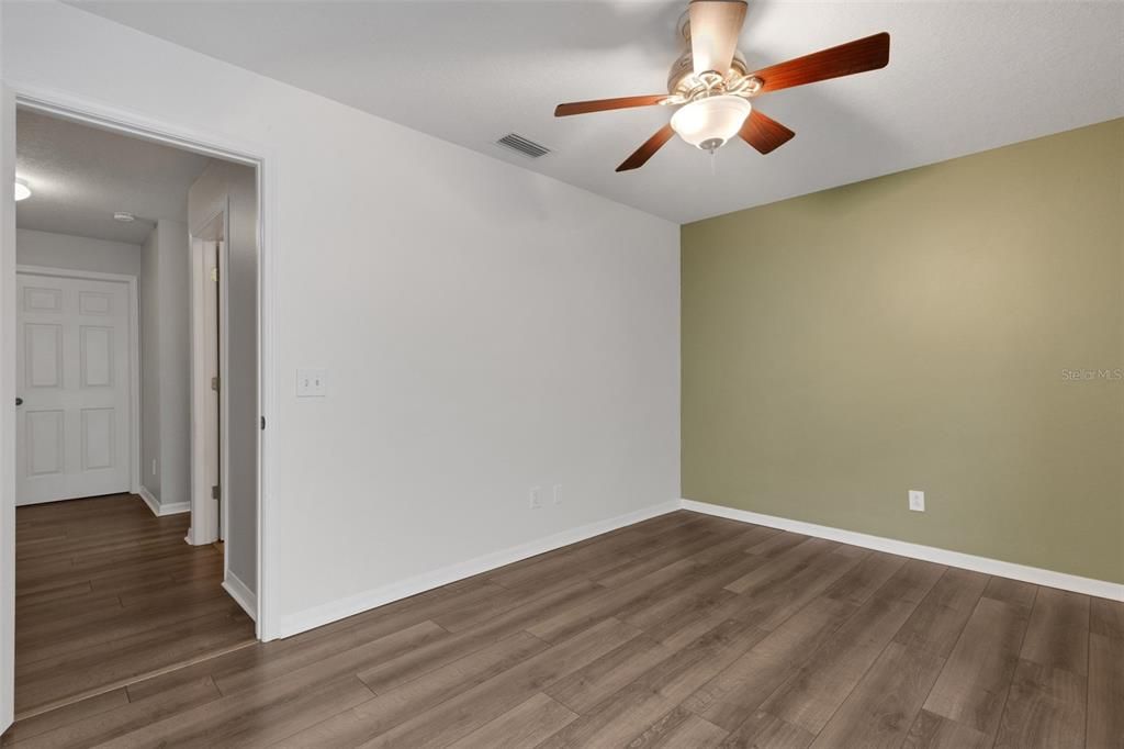 For Sale: $330,000 (3 beds, 2 baths, 1695 Square Feet)