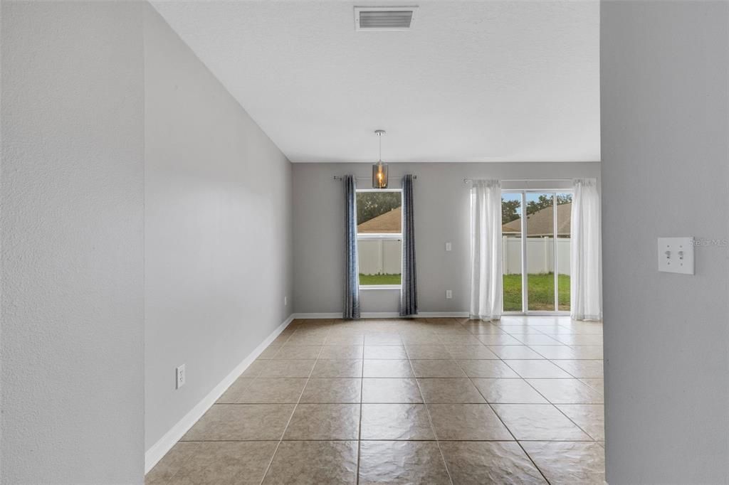 For Sale: $330,000 (3 beds, 2 baths, 1695 Square Feet)