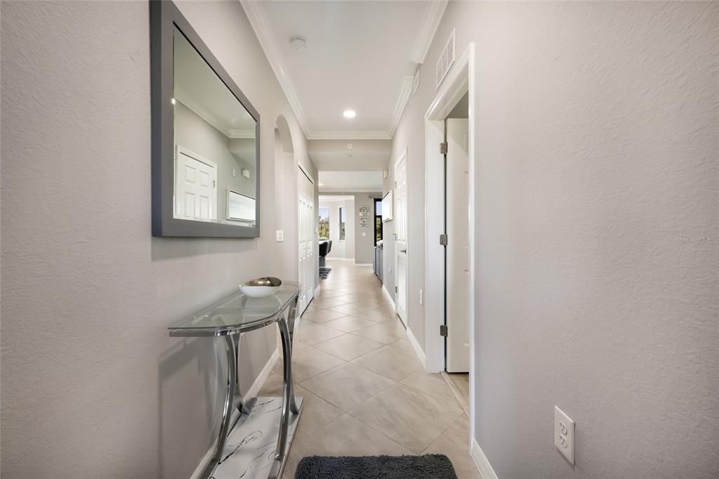 En Venta: $299,900 (2 camas, 2 baños, 1142 Pies cuadrados)