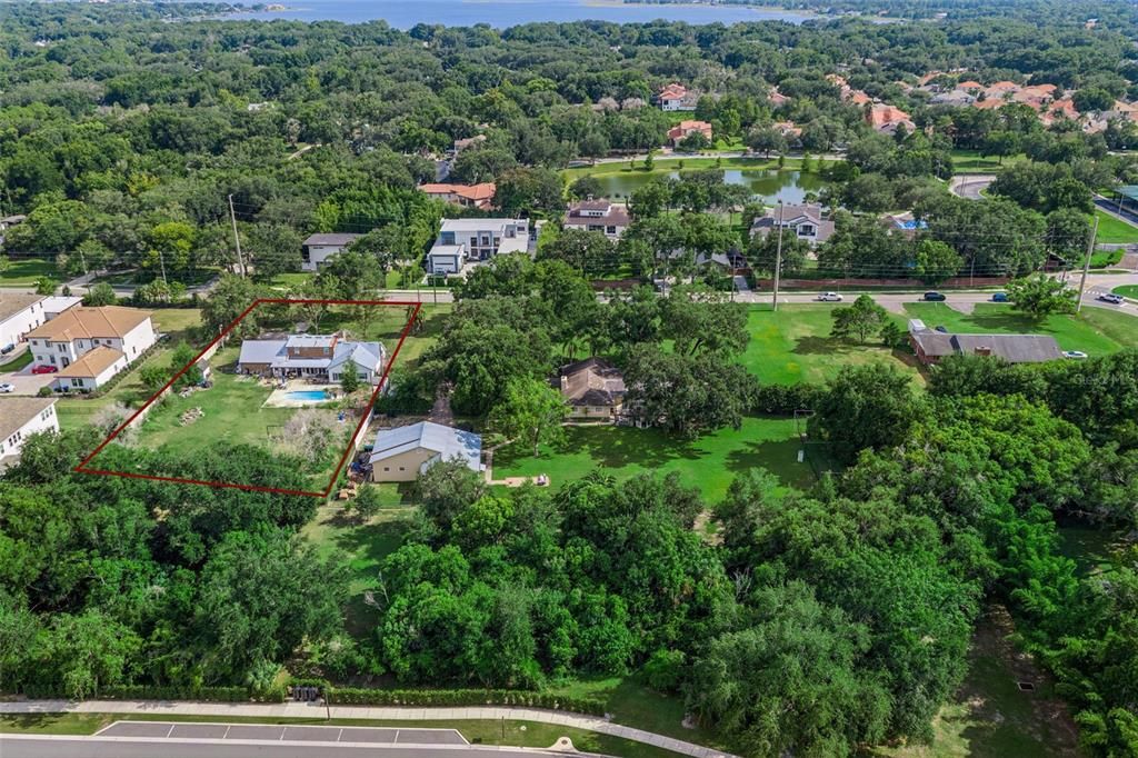 En Venta: $2,880,000 (2.77 acres)