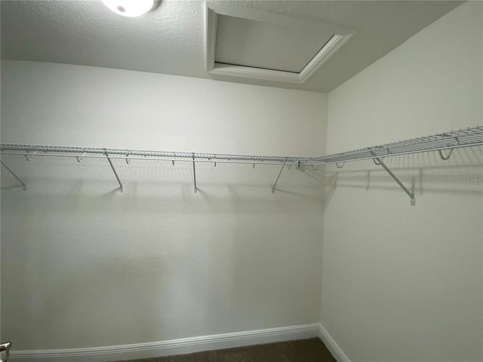 В аренду: $1,795 (4 спален, 2 ванн, 1477 Квадратных фут)