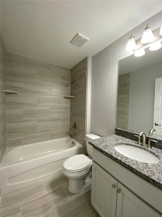 В аренду: $1,795 (4 спален, 2 ванн, 1477 Квадратных фут)