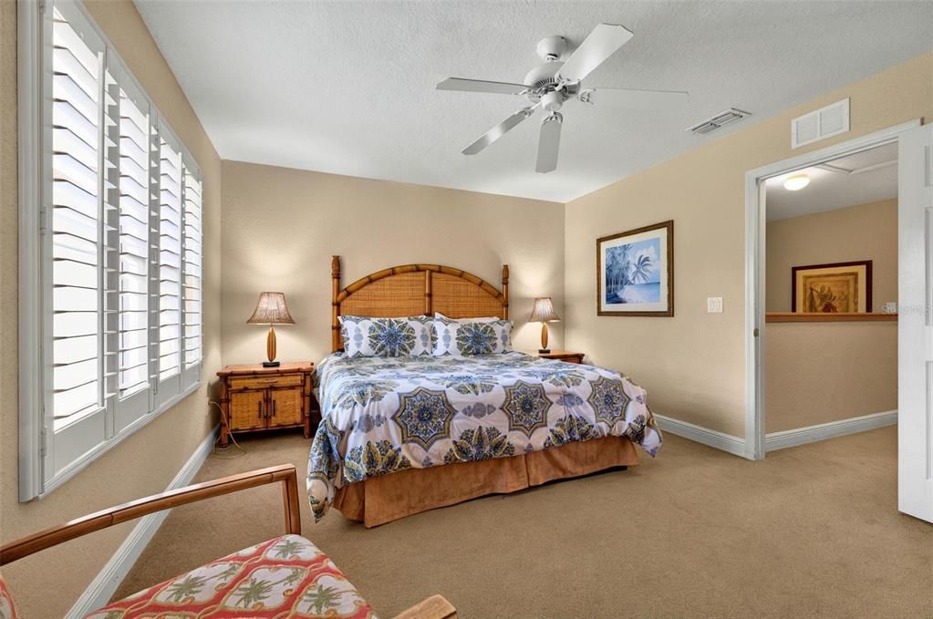 For Sale: $199,000 (3 beds, 3 baths, 1425 Square Feet)