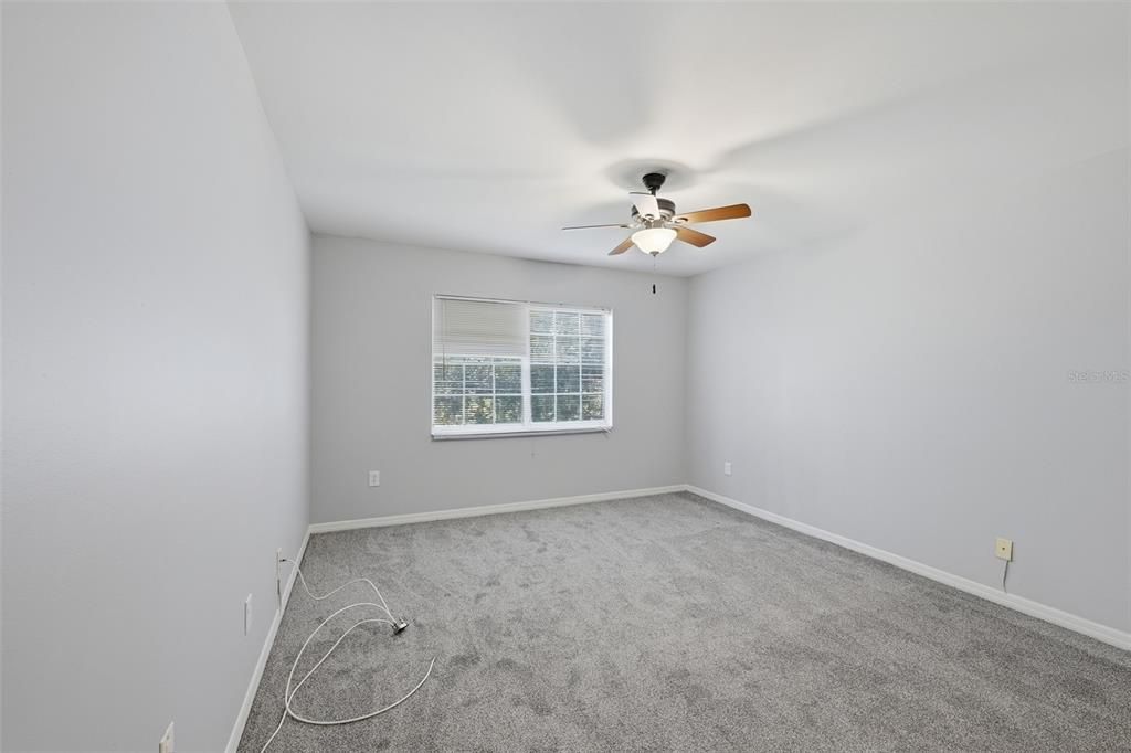 В аренду: $1,850 (2 спален, 2 ванн, 1031 Квадратных фут)