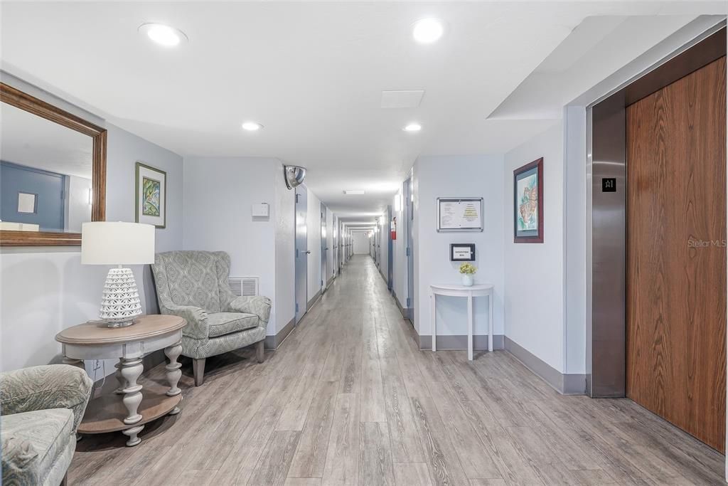 For Sale: $134,000 (2 beds, 2 baths, 940 Square Feet)