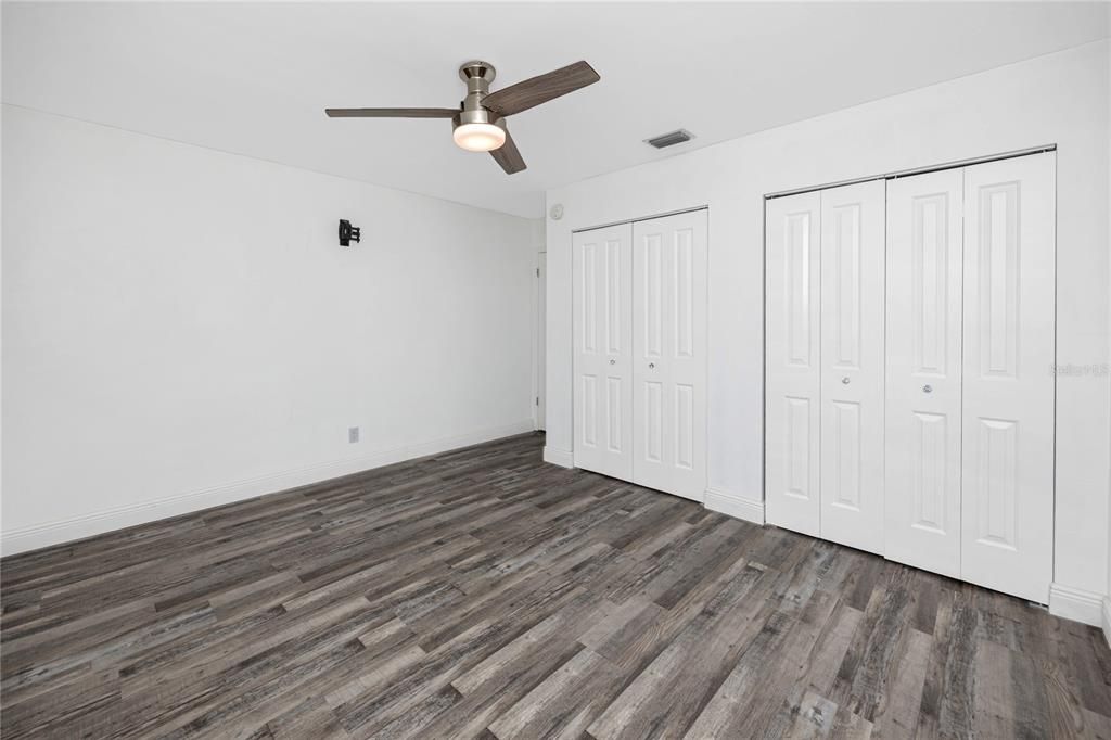En Venta: $369,999 (2 camas, 2 baños, 1649 Pies cuadrados)