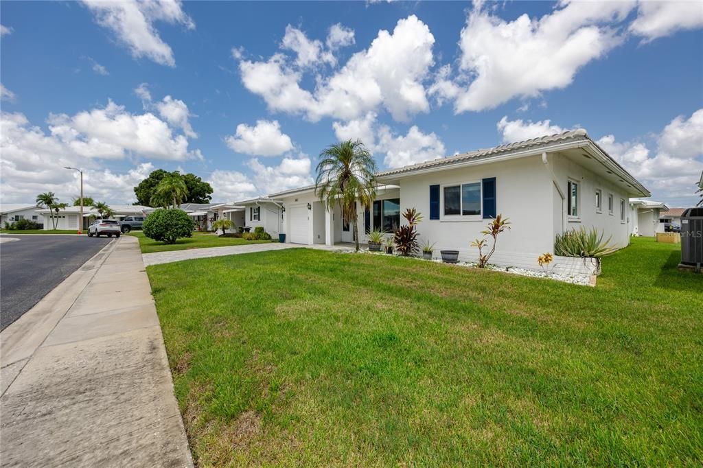 En Venta: $369,999 (2 camas, 2 baños, 1649 Pies cuadrados)