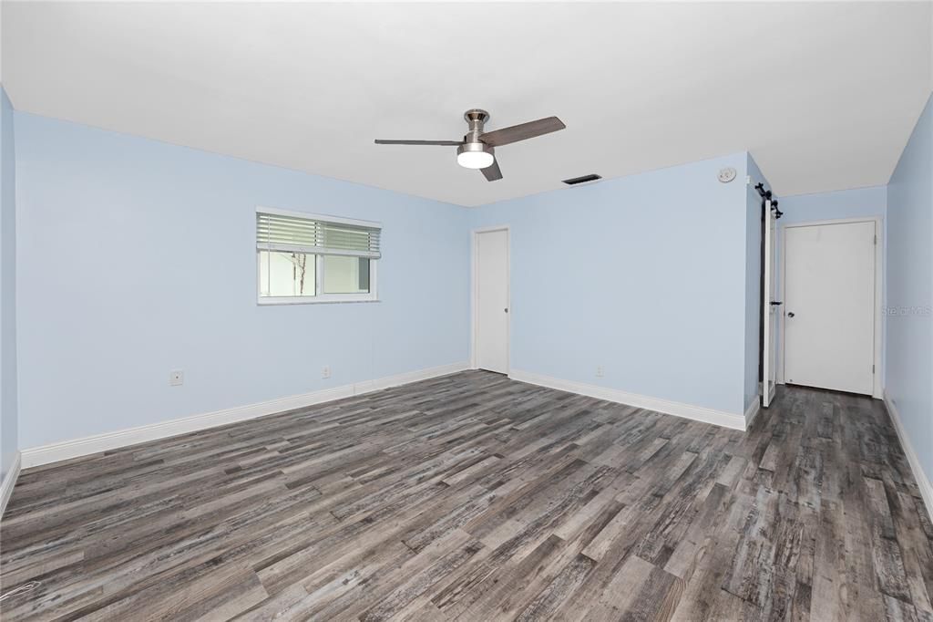En Venta: $369,999 (2 camas, 2 baños, 1649 Pies cuadrados)