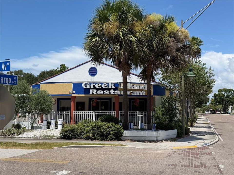 For Sale: $1,100,000 (0 beds, 0 baths, 2922 Square Feet)