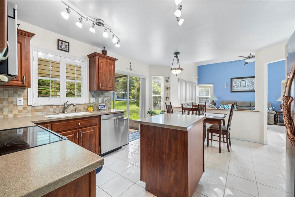 For Sale: $480,000 (4 beds, 2 baths, 2181 Square Feet)
