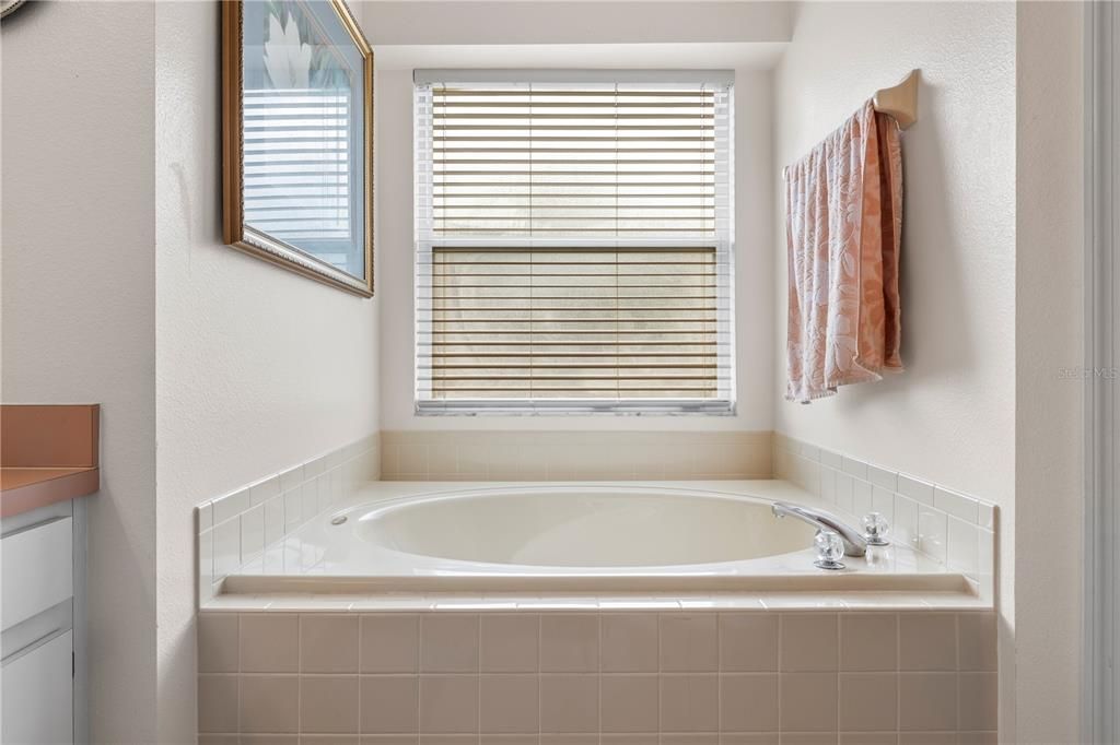 For Sale: $480,000 (4 beds, 2 baths, 2181 Square Feet)