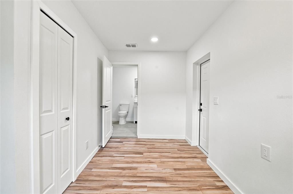 En Venta: $323,900 (3 camas, 1 baños, 921 Pies cuadrados)