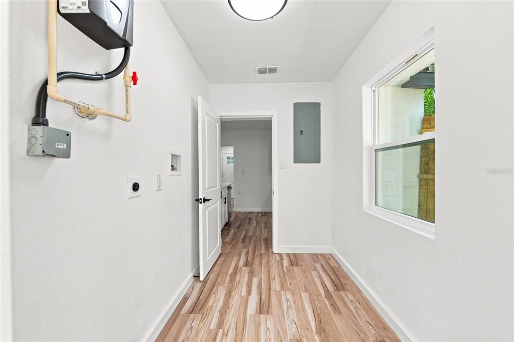 En Venta: $323,900 (3 camas, 1 baños, 921 Pies cuadrados)