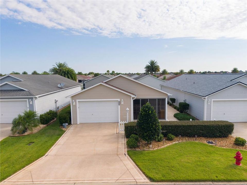 For Sale: $306,900 (2 beds, 2 baths, 1188 Square Feet)