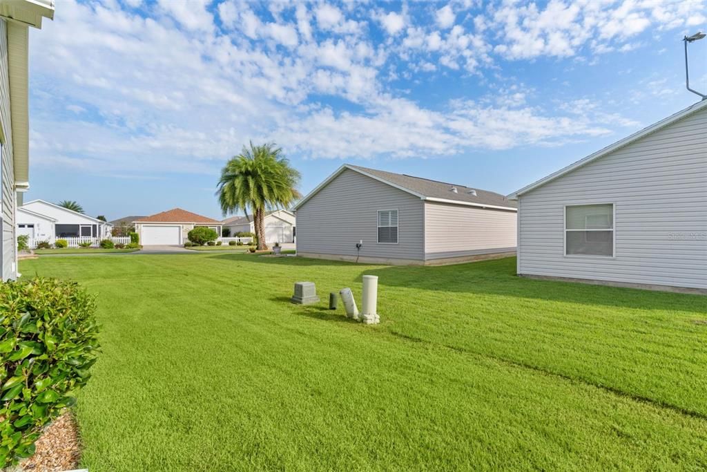 For Sale: $306,900 (2 beds, 2 baths, 1188 Square Feet)