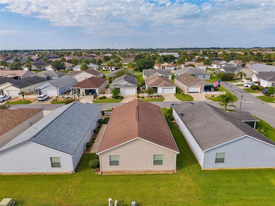 For Sale: $306,900 (2 beds, 2 baths, 1188 Square Feet)