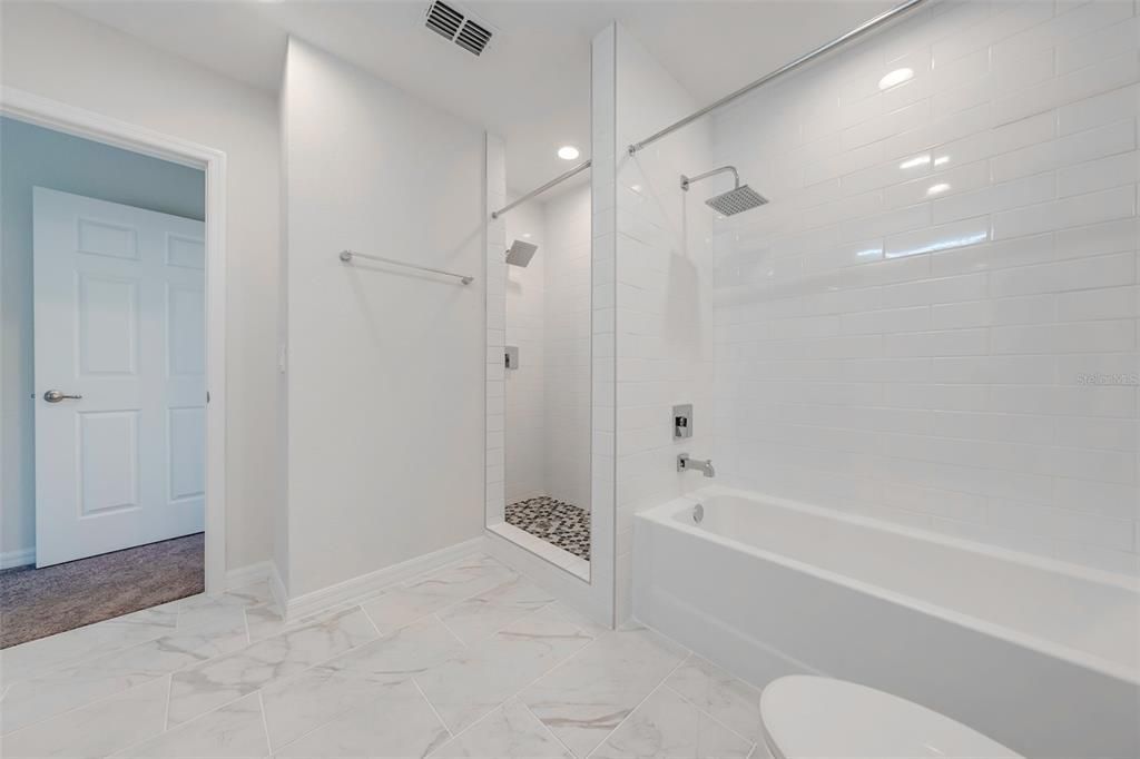 For Rent: $1,800 (3 beds, 2 baths, 1548 Square Feet)