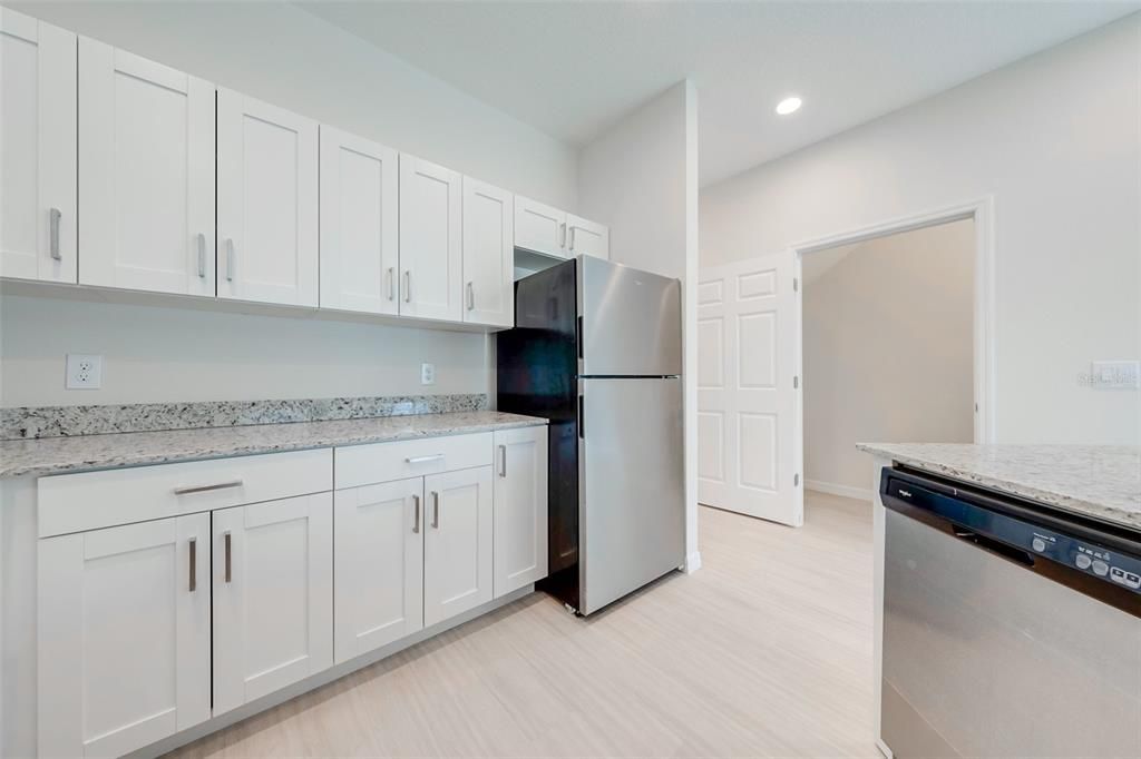 For Rent: $1,800 (3 beds, 2 baths, 1548 Square Feet)