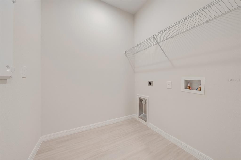 For Rent: $1,800 (3 beds, 2 baths, 1548 Square Feet)
