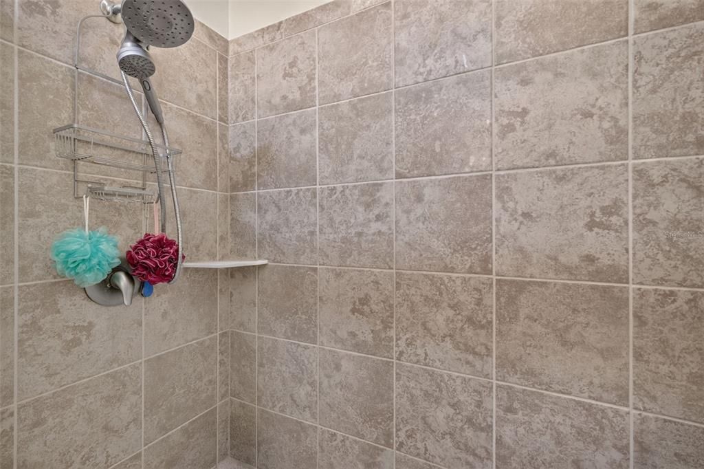 На продажу: $259,000 (2 спален, 2 ванн, 1418 Квадратных фут)