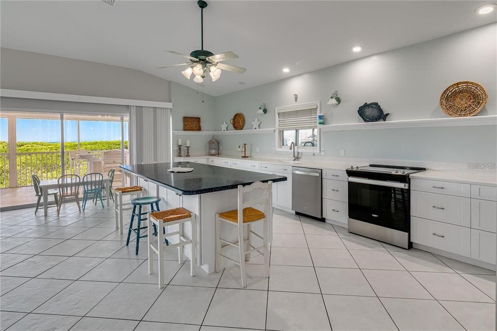 En Venta: $1,100,000 (3 camas, 2 baños, 3888 Pies cuadrados)