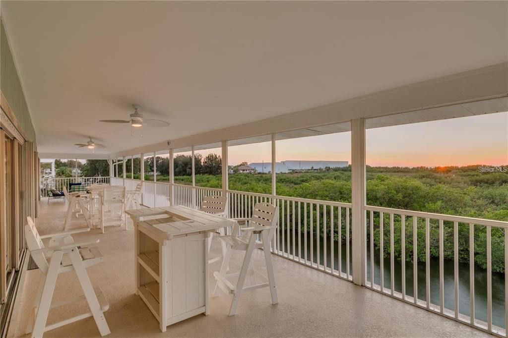 En Venta: $1,100,000 (3 camas, 2 baños, 3888 Pies cuadrados)