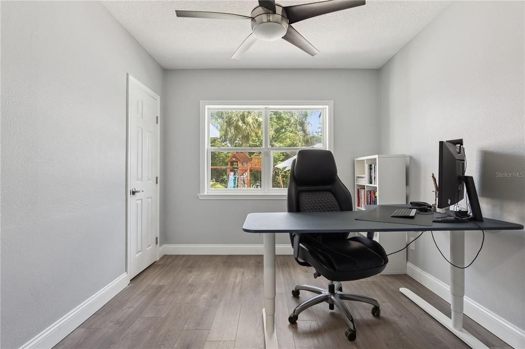 For Sale: $664,900 (4 beds, 2 baths, 1877 Square Feet)