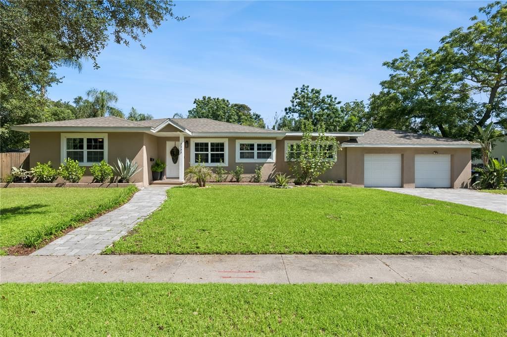 For Sale: $664,900 (4 beds, 2 baths, 1877 Square Feet)