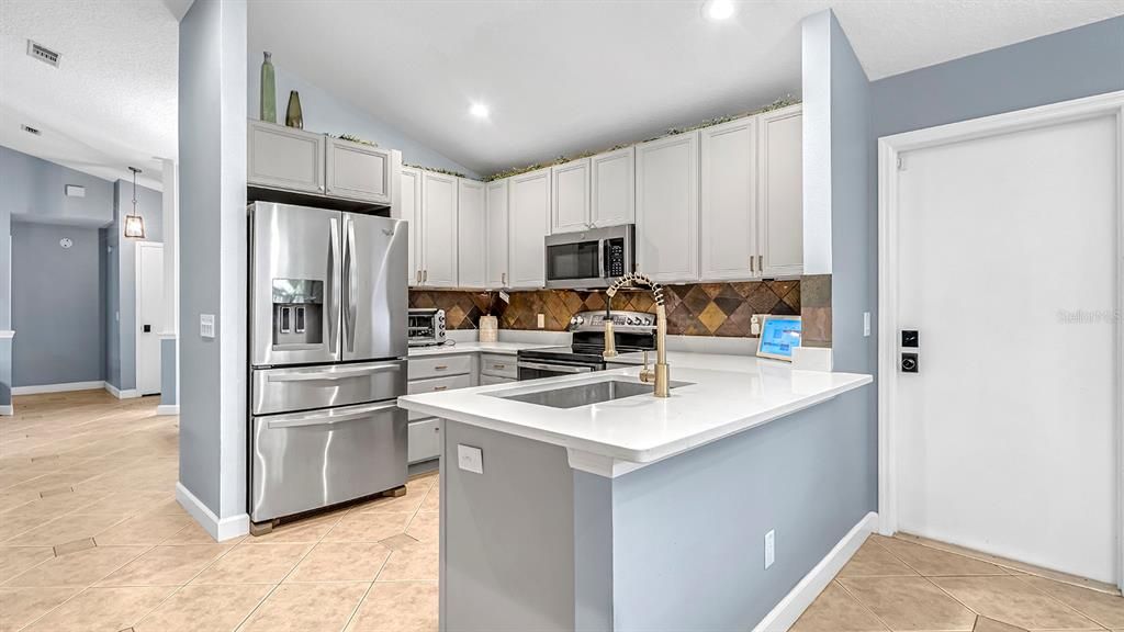 For Sale: $485,000 (4 beds, 2 baths, 2102 Square Feet)