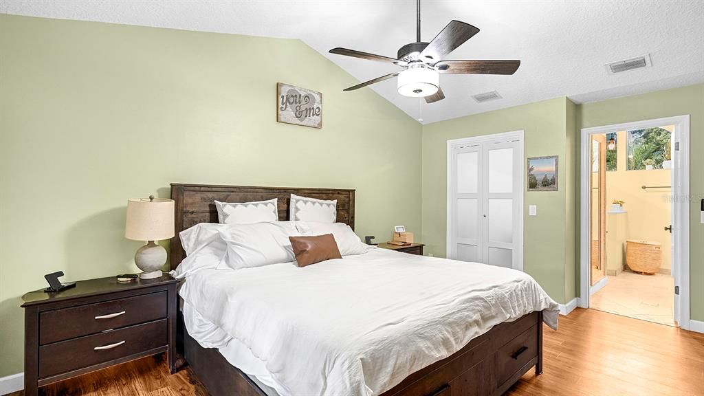 For Sale: $485,000 (4 beds, 2 baths, 2102 Square Feet)