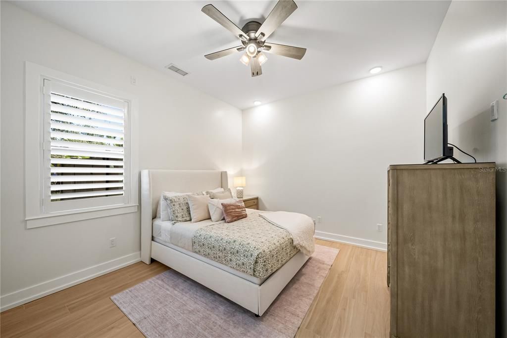 待售: $1,599,000 (5 贝兹, 4 浴室, 3751 平方英尺)