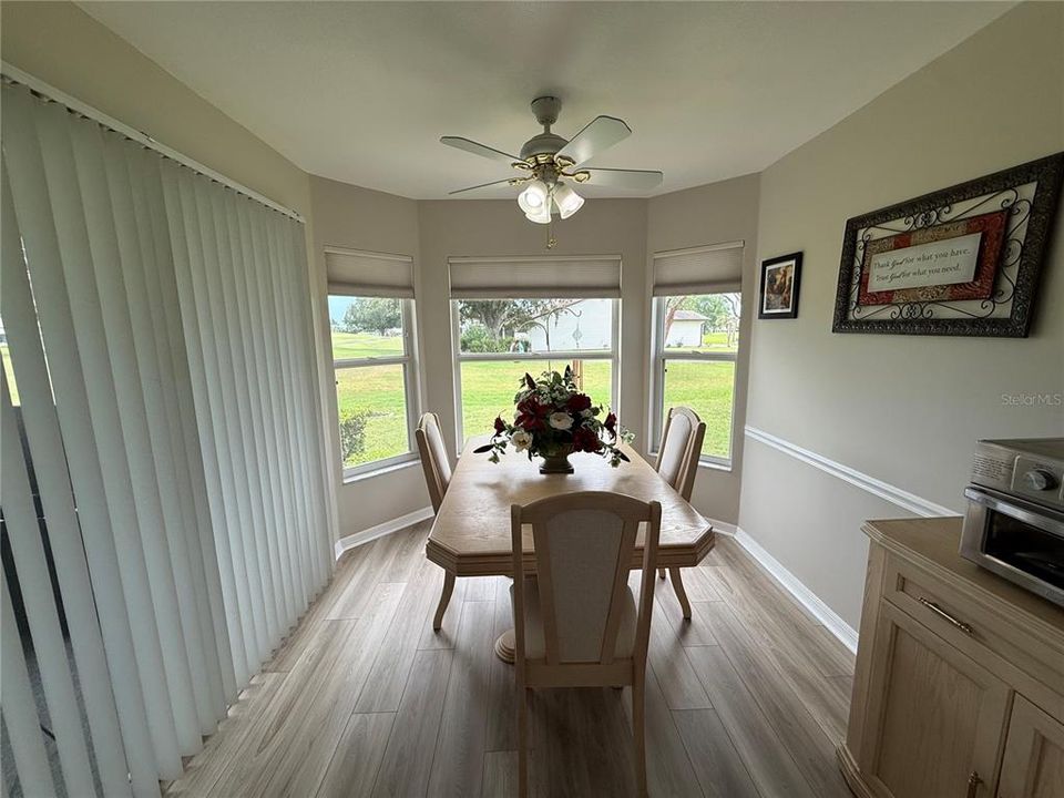 待售: $300,000 (3 贝兹, 2 浴室, 1661 平方英尺)