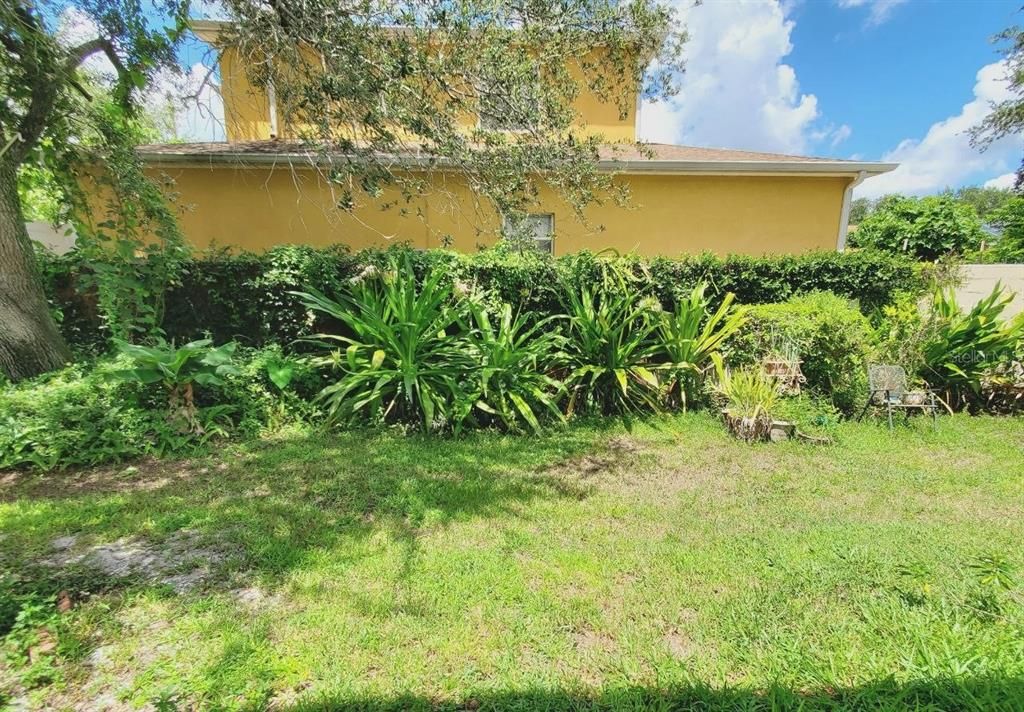 For Rent: $1,900 (2 beds, 2 baths, 1316 Square Feet)