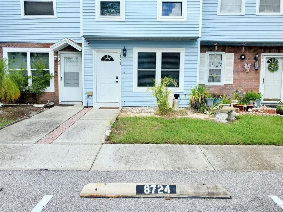 For Rent: $1,900 (2 beds, 2 baths, 1316 Square Feet)