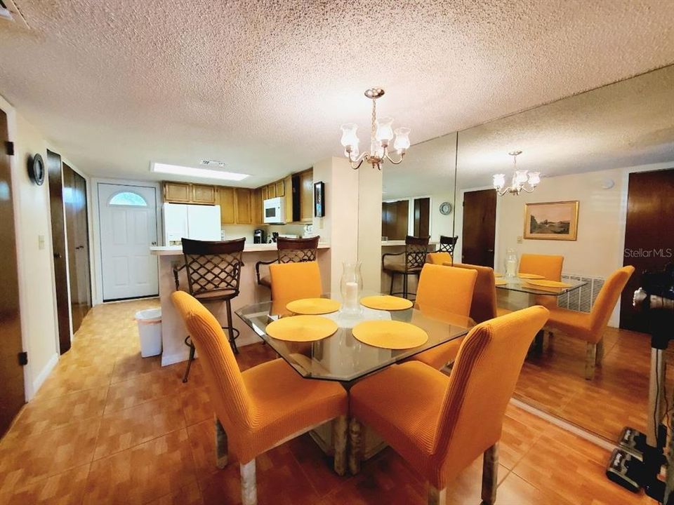 For Rent: $1,900 (2 beds, 2 baths, 1316 Square Feet)