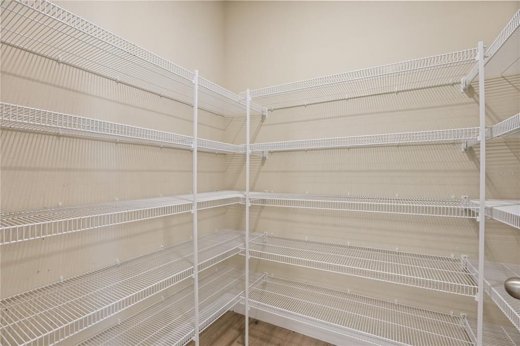 En Renta: $5,700 (6 camas, 4 baños, 4176 Pies cuadrados)