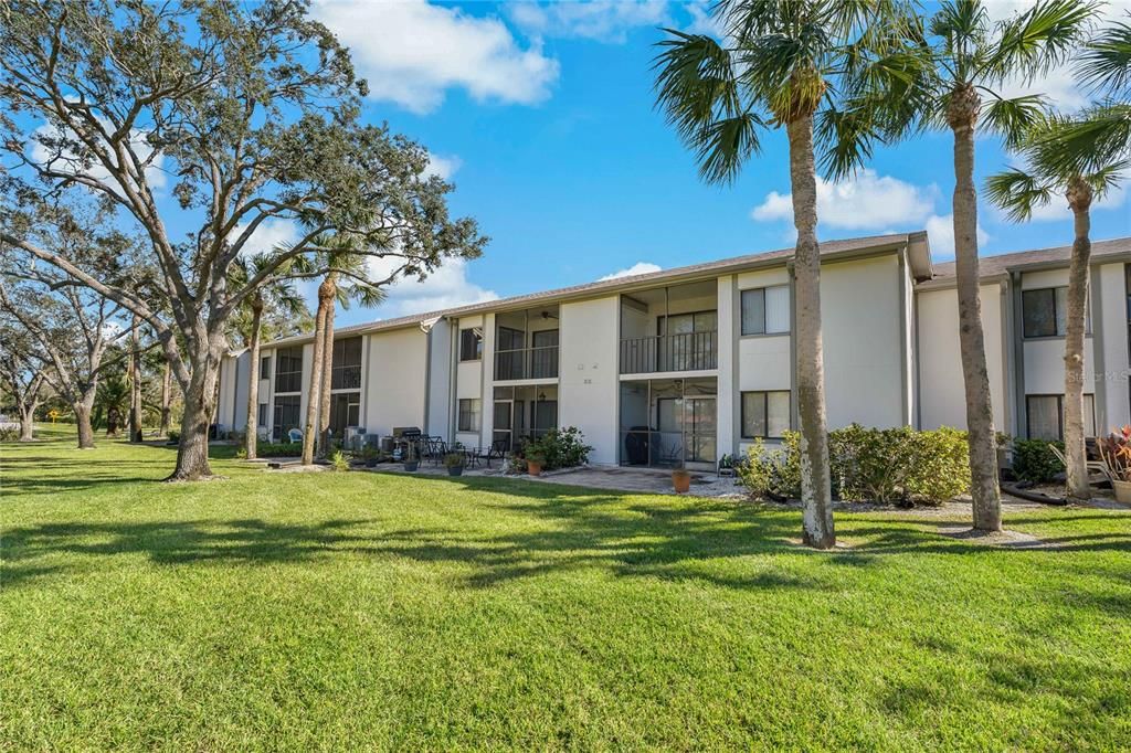 For Rent: $1,599 (2 beds, 2 baths, 1054 Square Feet)