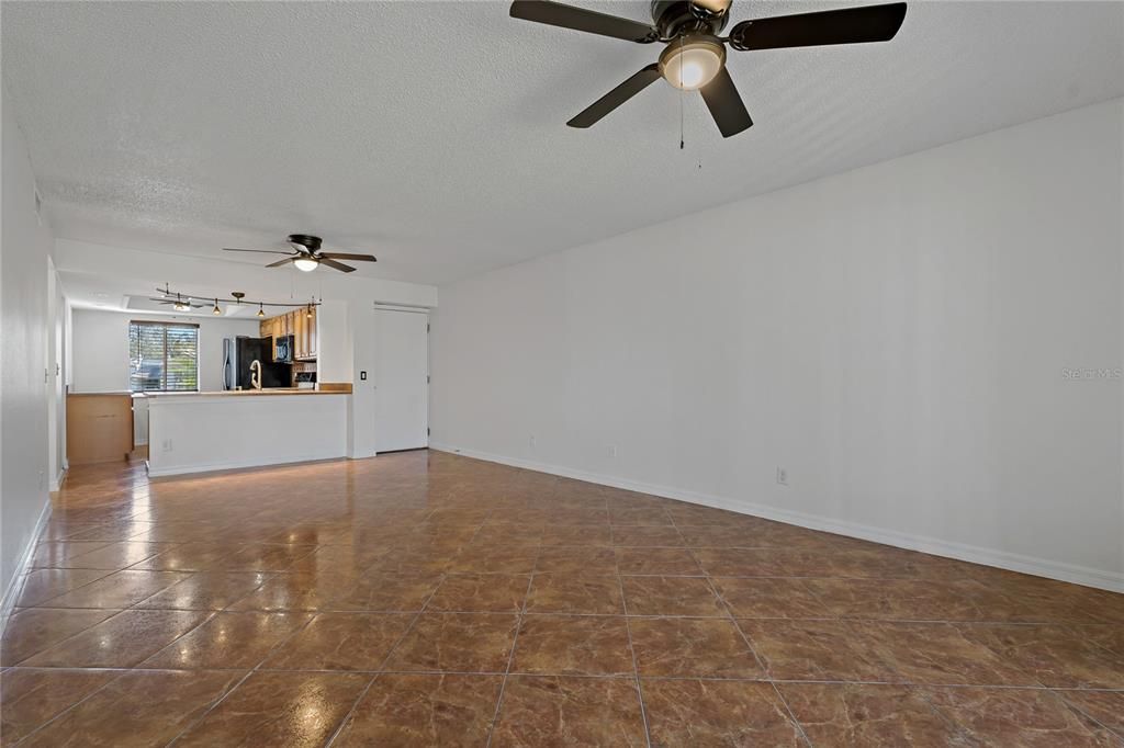 For Rent: $1,599 (2 beds, 2 baths, 1054 Square Feet)