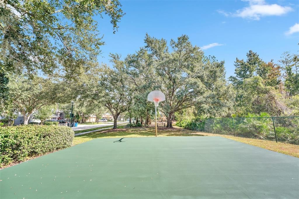For Sale: $570,000 (4 beds, 3 baths, 3001 Square Feet)