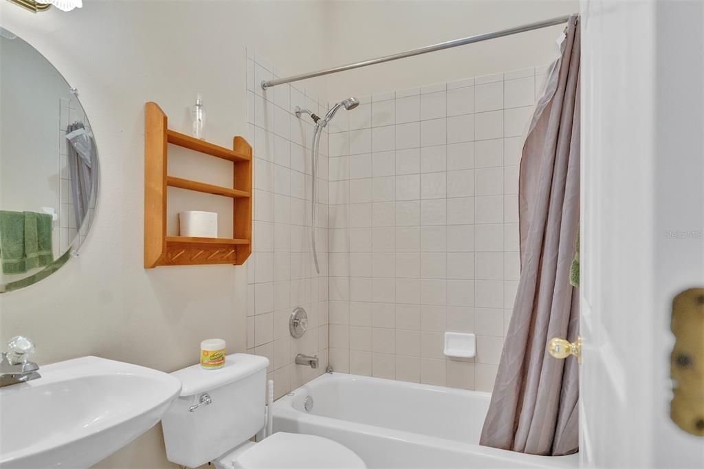 For Sale: $570,000 (4 beds, 3 baths, 3001 Square Feet)