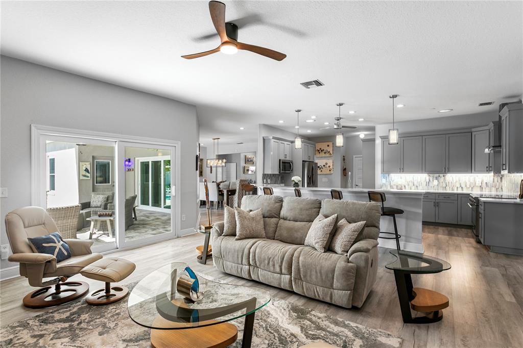 Active With Contract: $1,449,000 (4 beds, 2 baths, 2647 Square Feet)