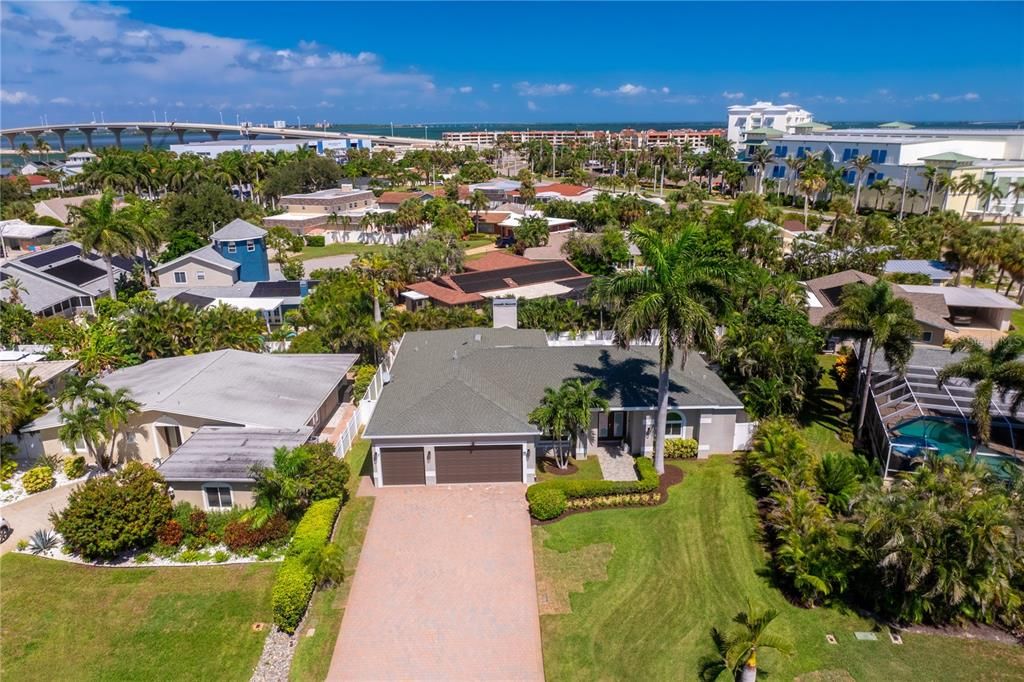 Active With Contract: $1,449,000 (4 beds, 2 baths, 2647 Square Feet)