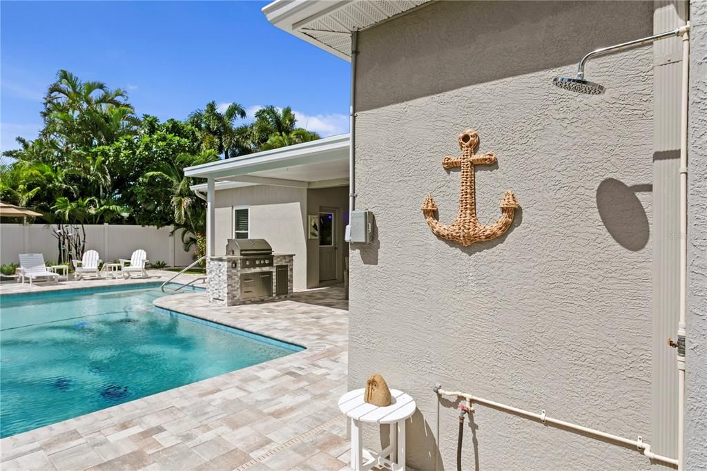 Active With Contract: $1,449,000 (4 beds, 2 baths, 2647 Square Feet)