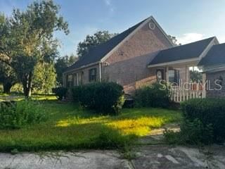 For Sale: $400,000 (3 beds, 3 baths, 2340 Square Feet)